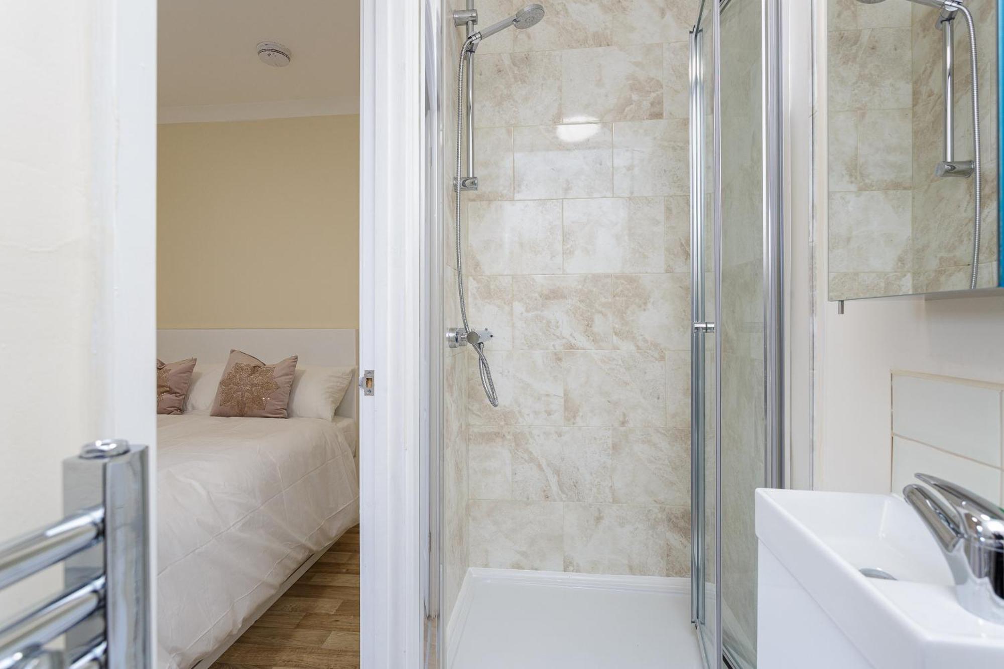 Blackberry - Stylish Self-Contained Flats In Soton City Centre Southampton Værelse billede
